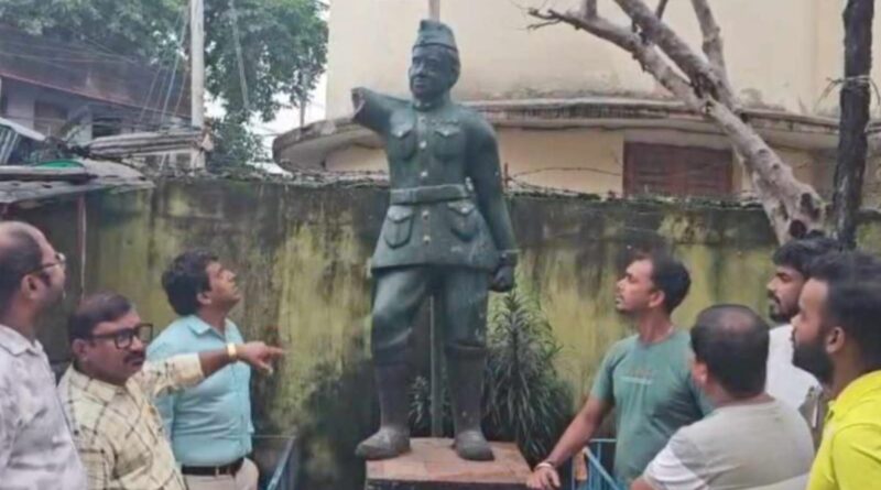 NETAJI STATUE